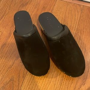 M.Gemi Greta black clogs